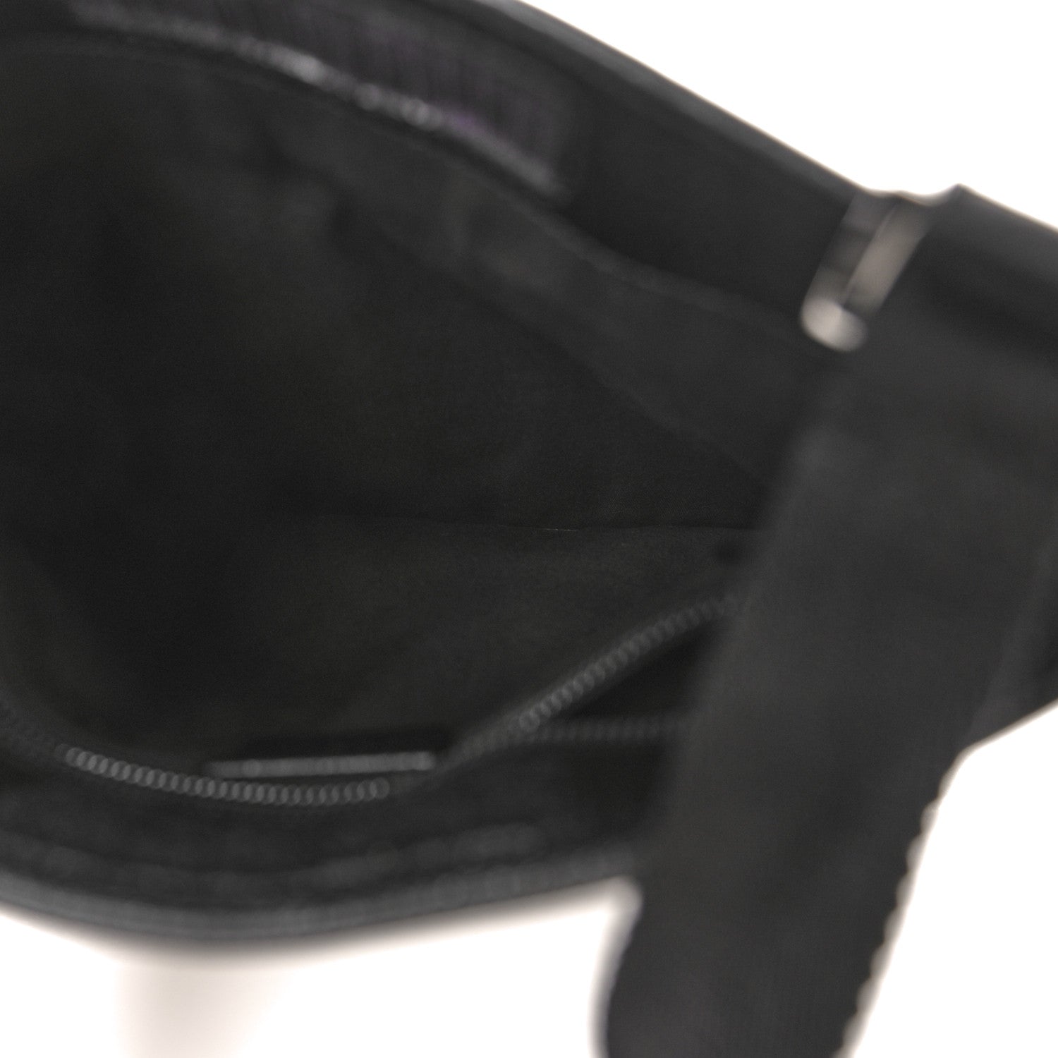 Gucci GG Monogram Messenger Crossbody Bag Black 5 of 9