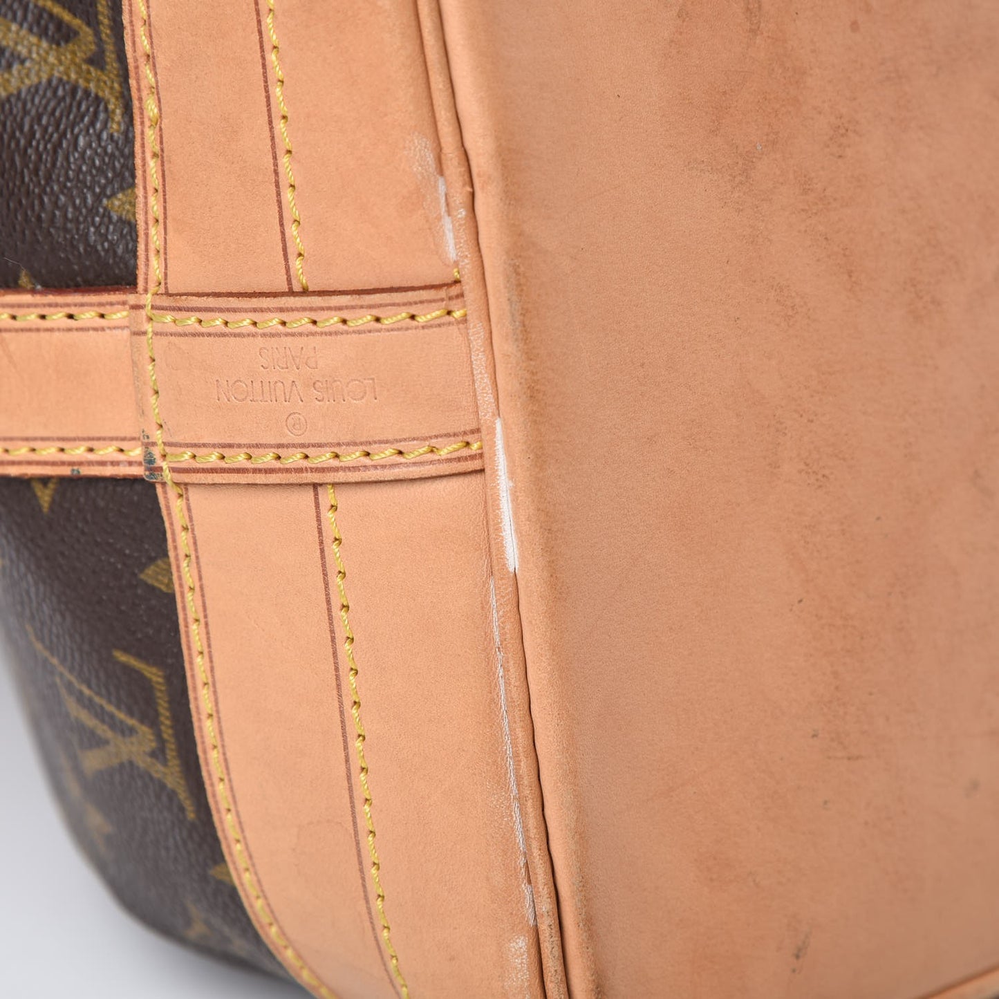 Monogram Noe