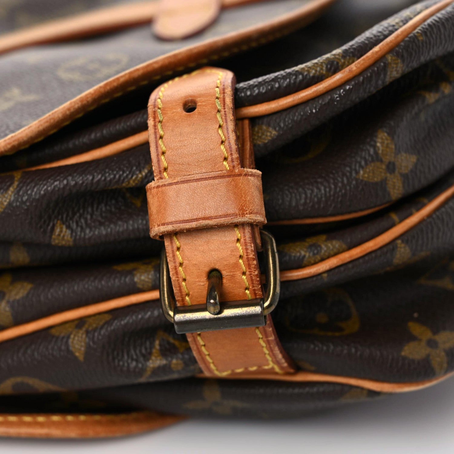 Louis Vuitton Monogram Saumur 30 14 of 30