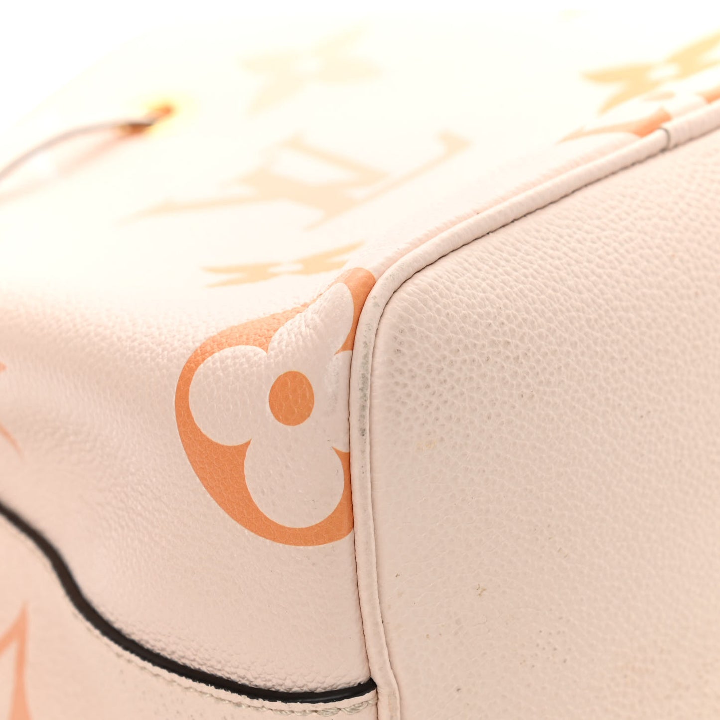 Empreinte Monogram Giant By The Pool Neonoe BB Cream Saffron