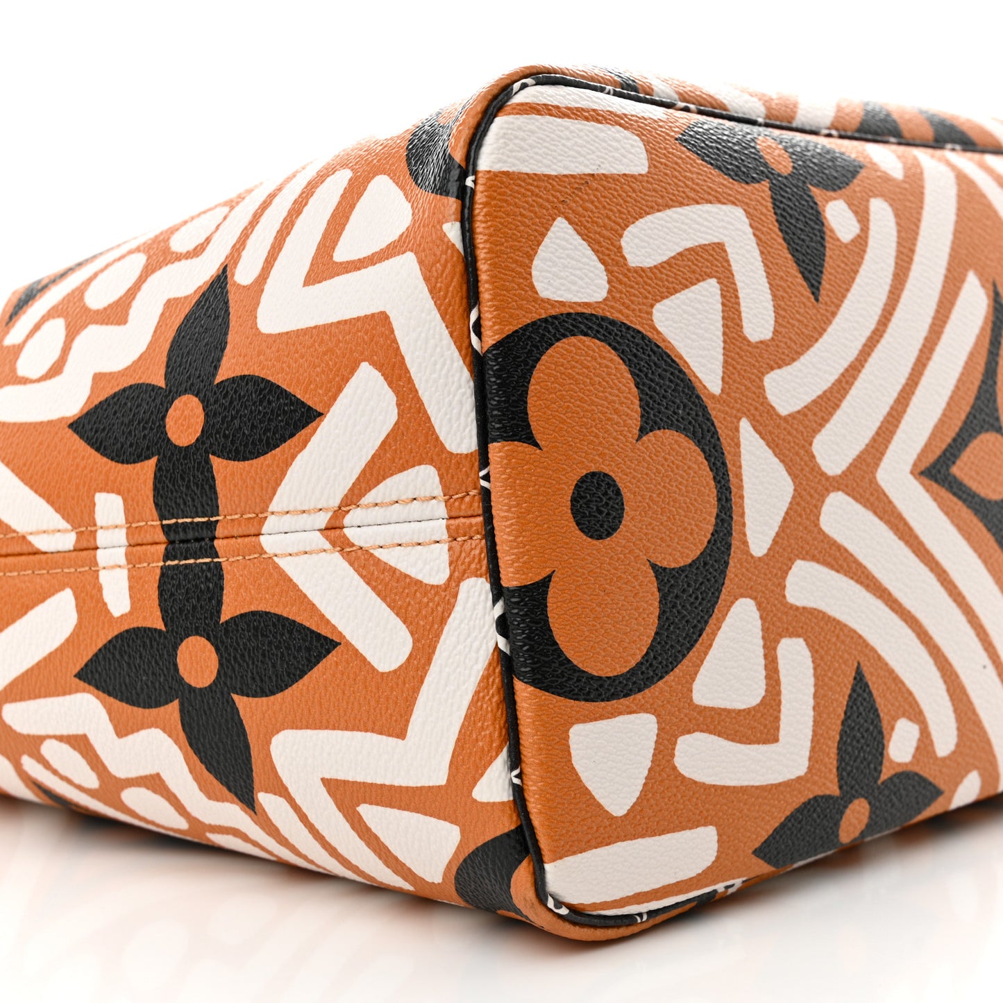 Monogram Giant Crafty Neverfull MM Creme Caramel