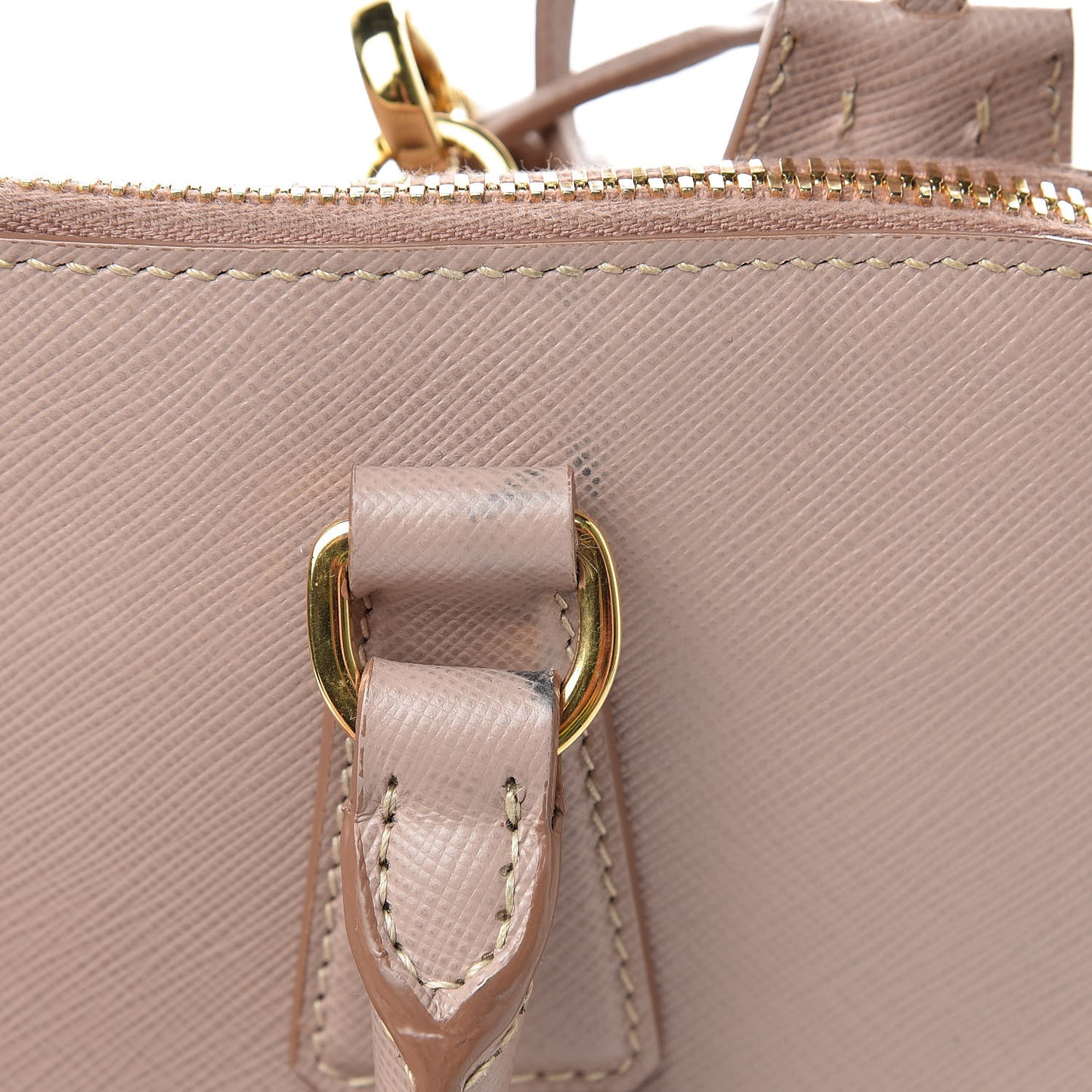 Saffiano Lux Medium Promenade Tote Cammeo