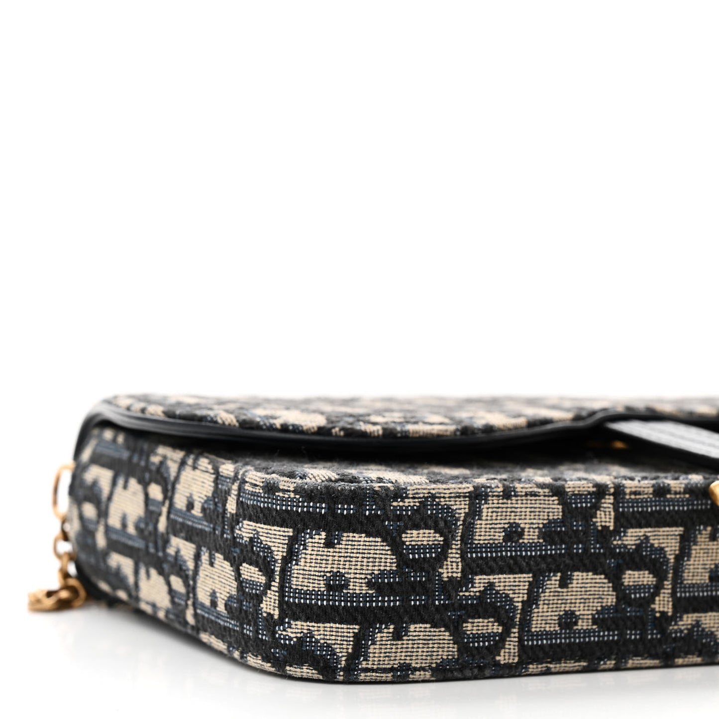 Oblique Saddle Chain Pouch Blue