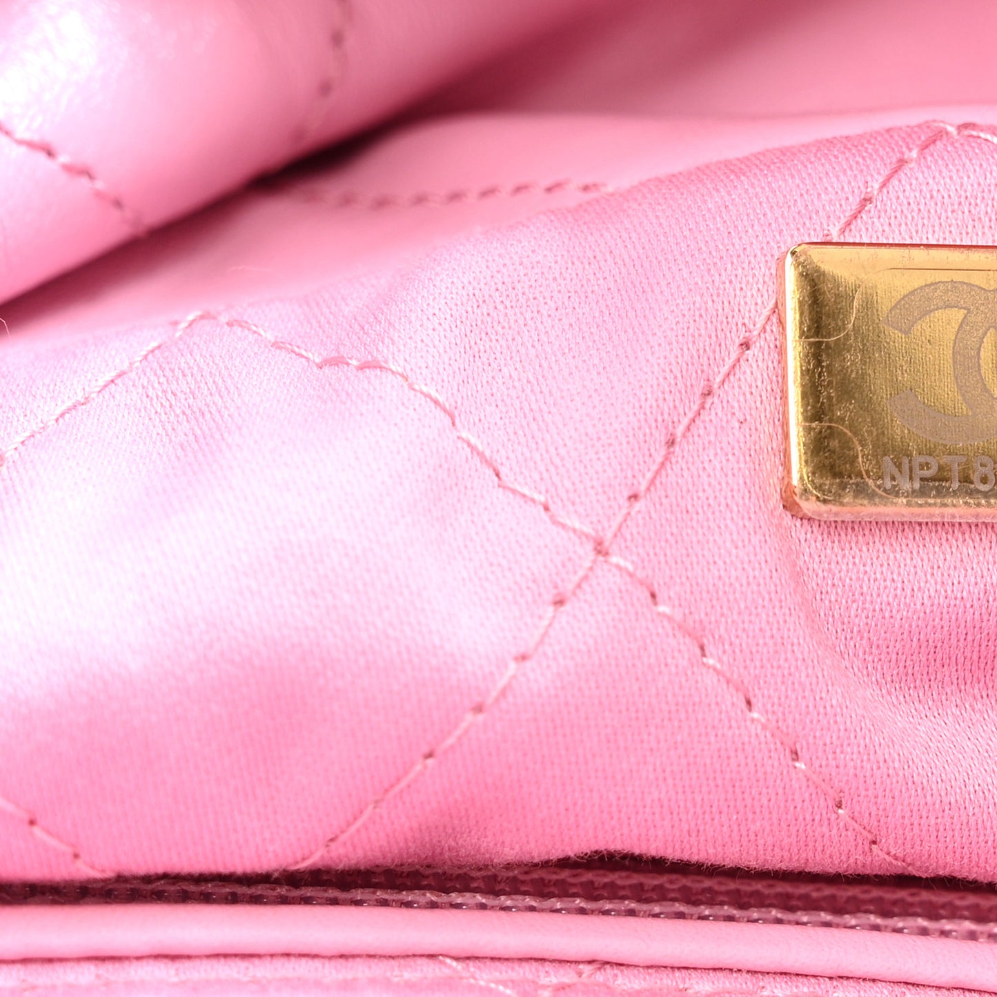 Shiny Calfskin Quilted Small Chanel 22 Lilac