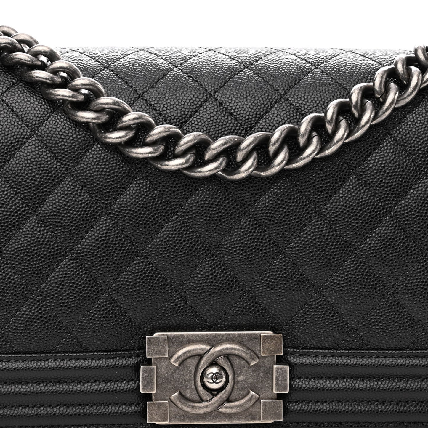 Caviar Quilted Medium Boy Flap Black