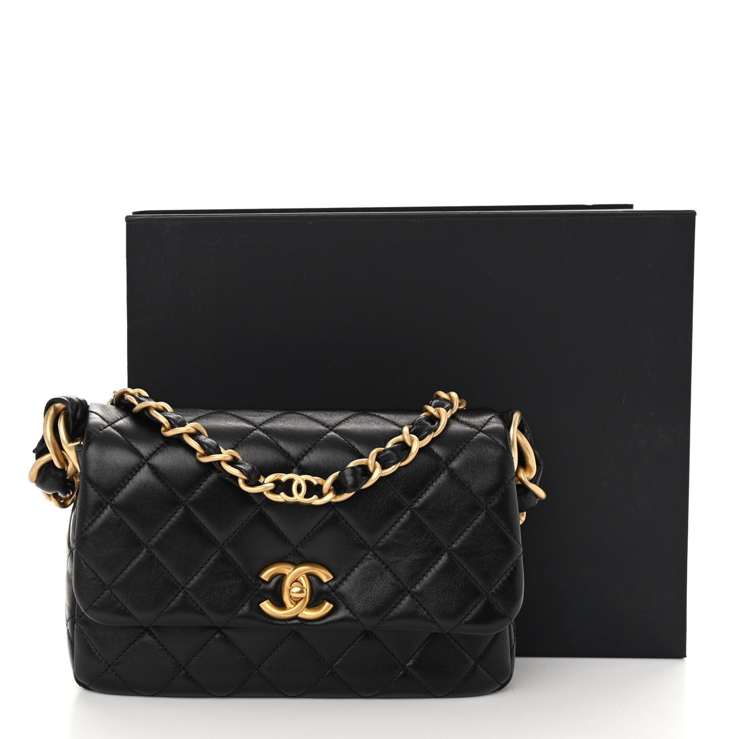 Lambskin Quilted CC Chain Shoulder Bag Black