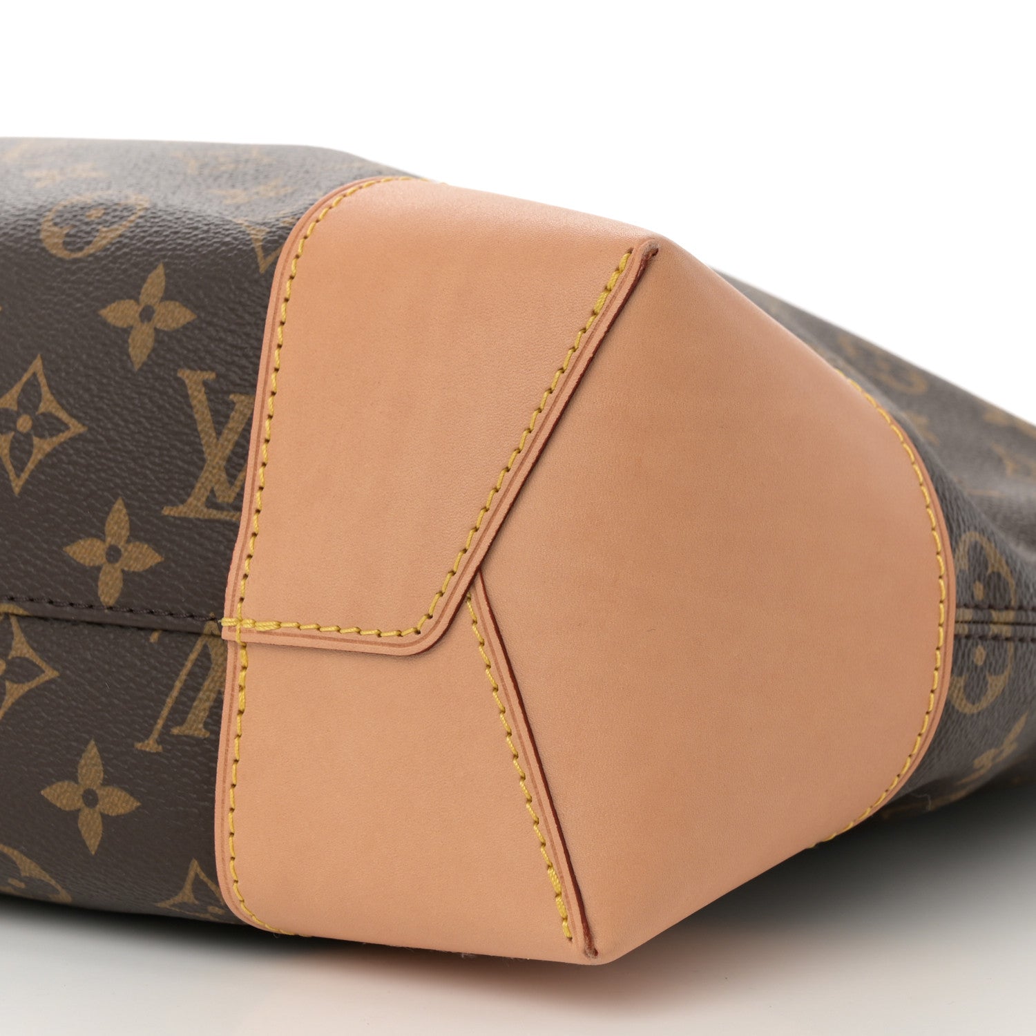 Louis Vuitton Monogram Berri MM 10 of 11