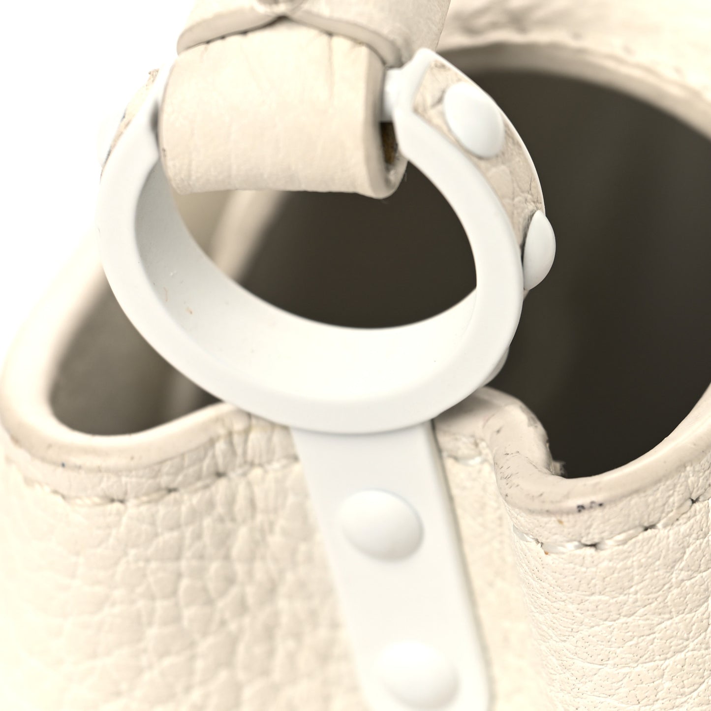 Taurillon Mini Capucines Monochrome  White