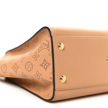 Louis Vuitton Mahina On My Side GM Arizona Beige 7 of 9