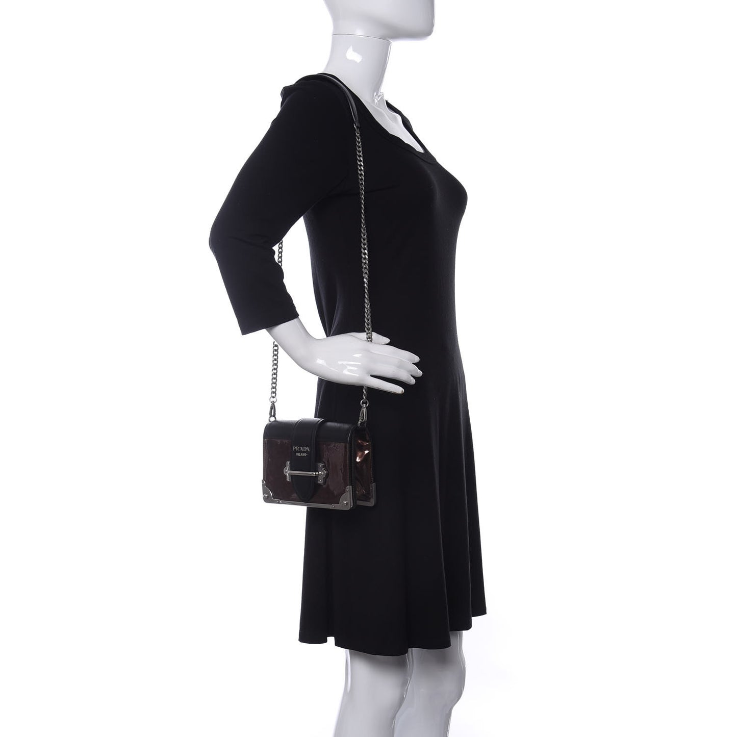 Metallic Vitello Saffiano Cahier Bag Cammeo Black