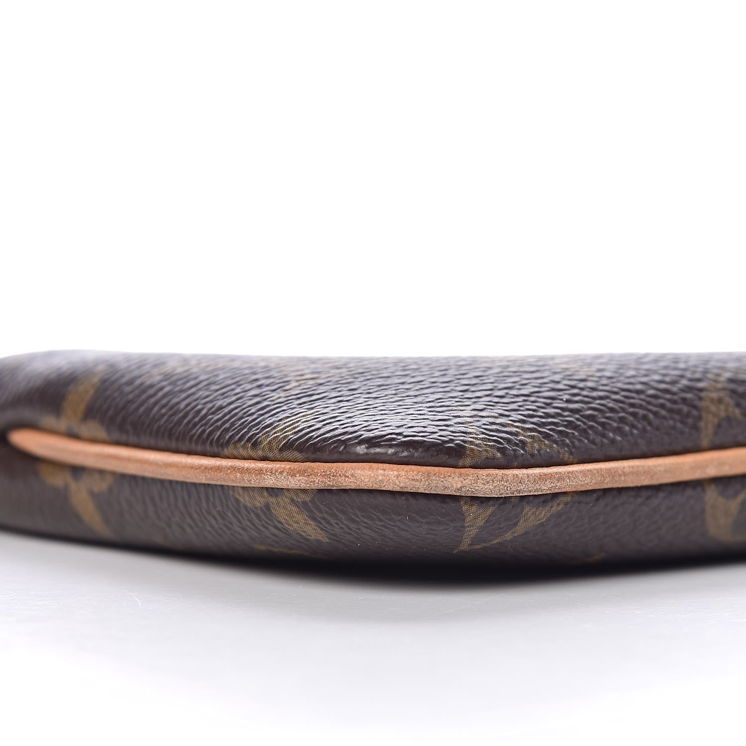 Louis Vuitton Monogram Pochette Milla MM 11 of 12