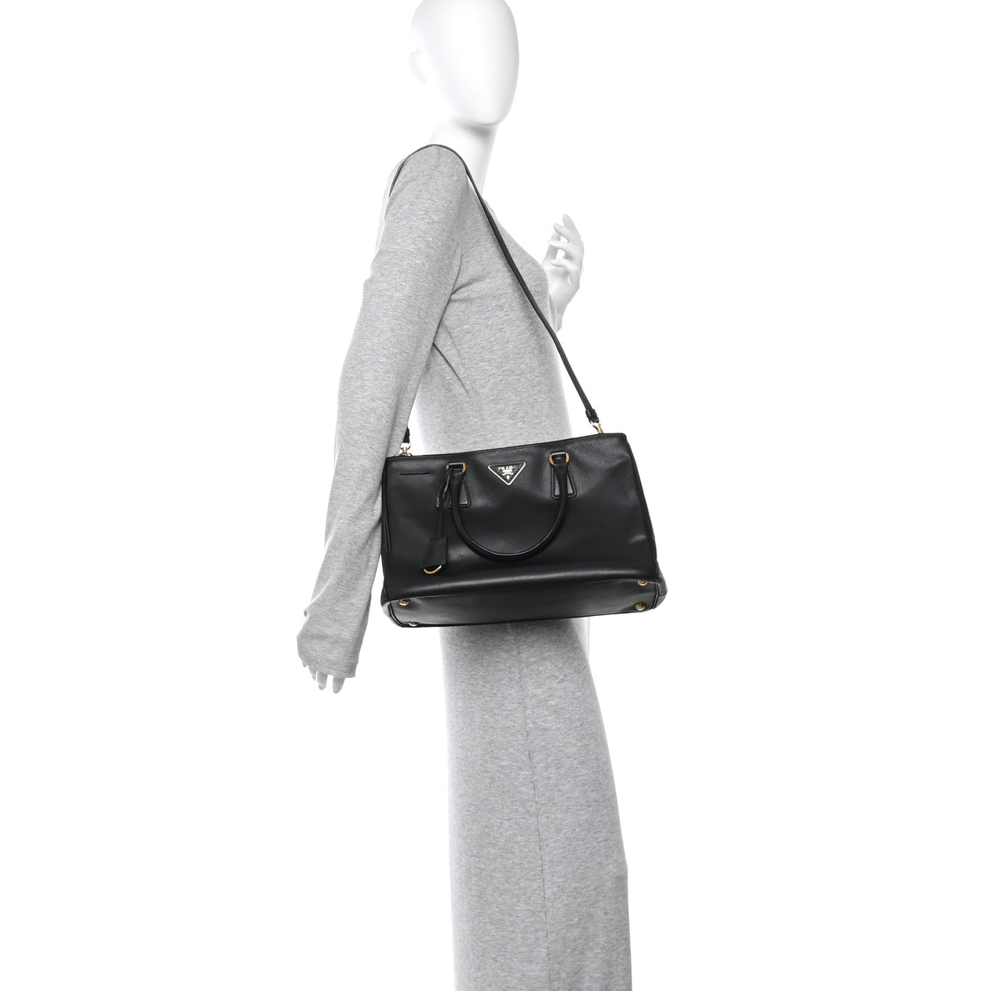 Saffiano Medium Galleria Double Zip Tote Black