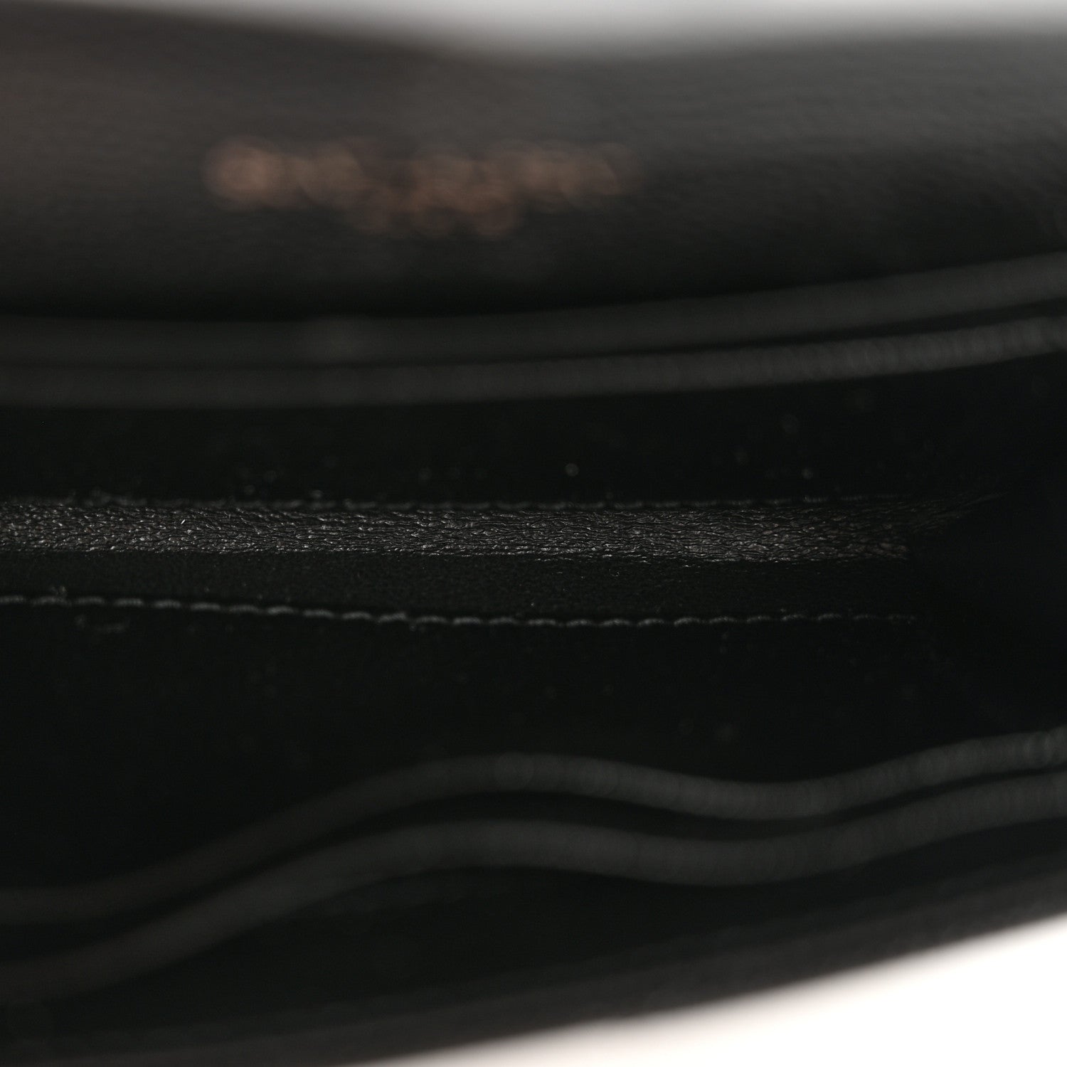 Saint Laurent Grain De Poudre Matelasse Chevron Small Monochrome Monogram Envelope Wallet Black 5 of 7