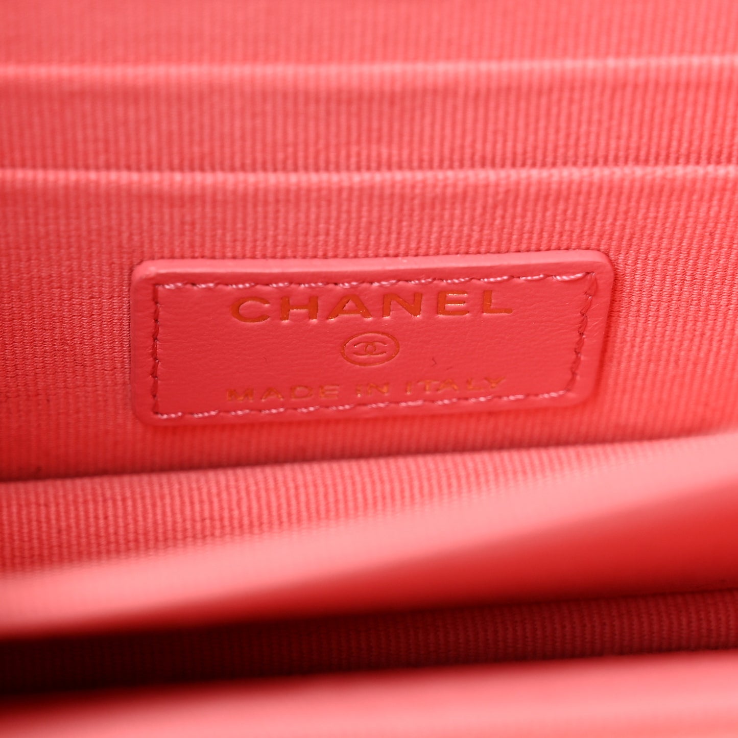 Lambskin Enamel Quilted Pending Clutch With Chain Pink