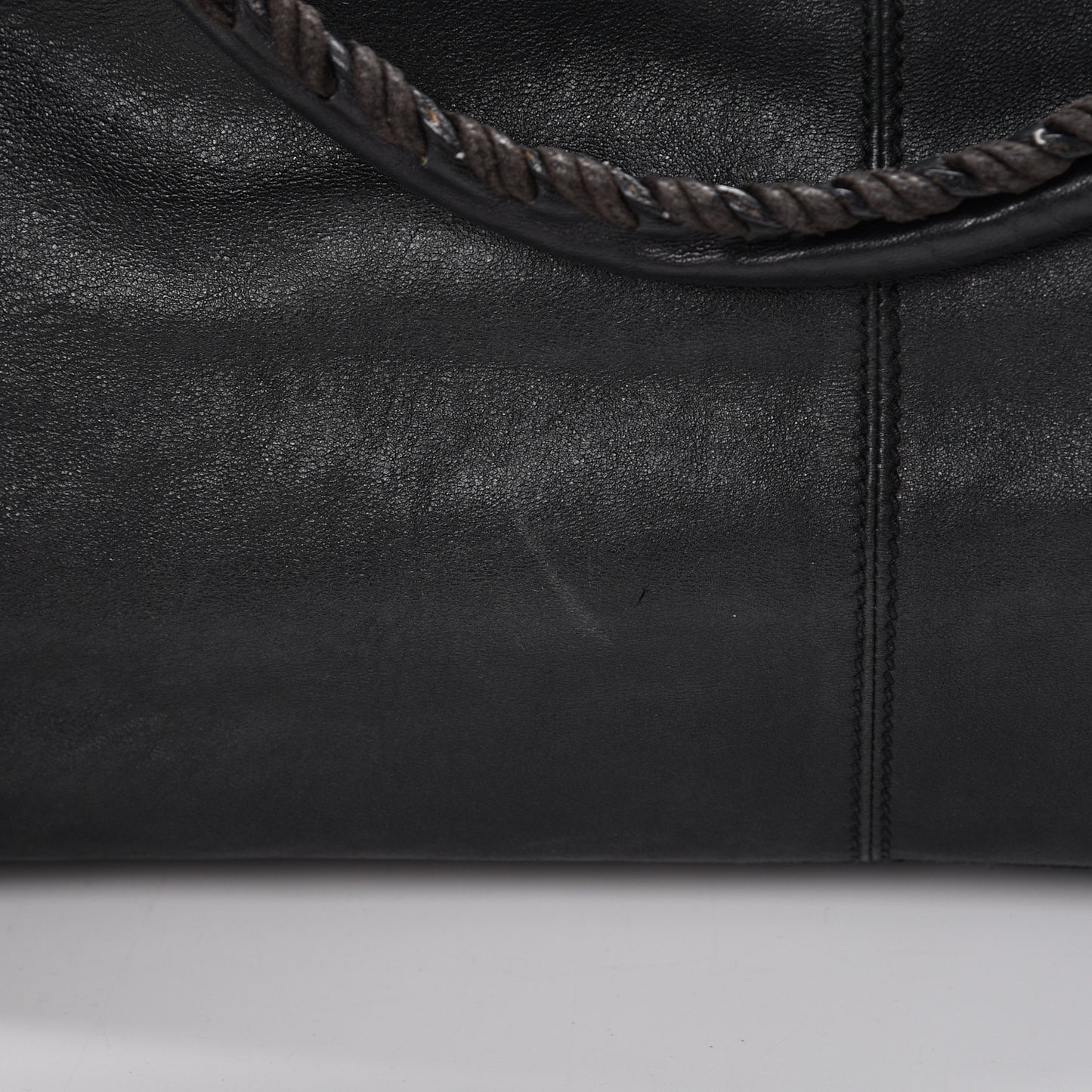 Agneau Giant 21 Gold Hardware Work Black