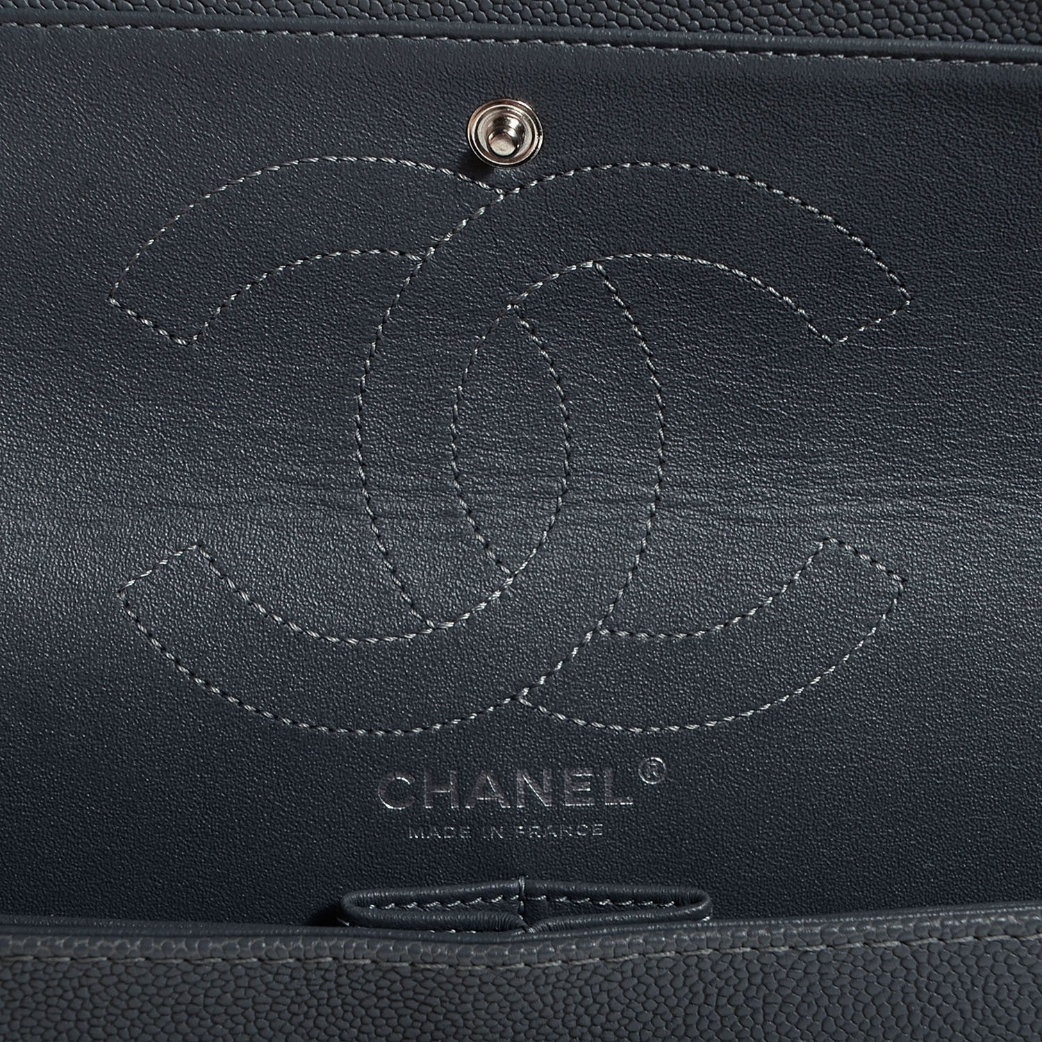 Chanel Washed Caviar 2.55 Reissue 226 Dark Grey 7 of 9