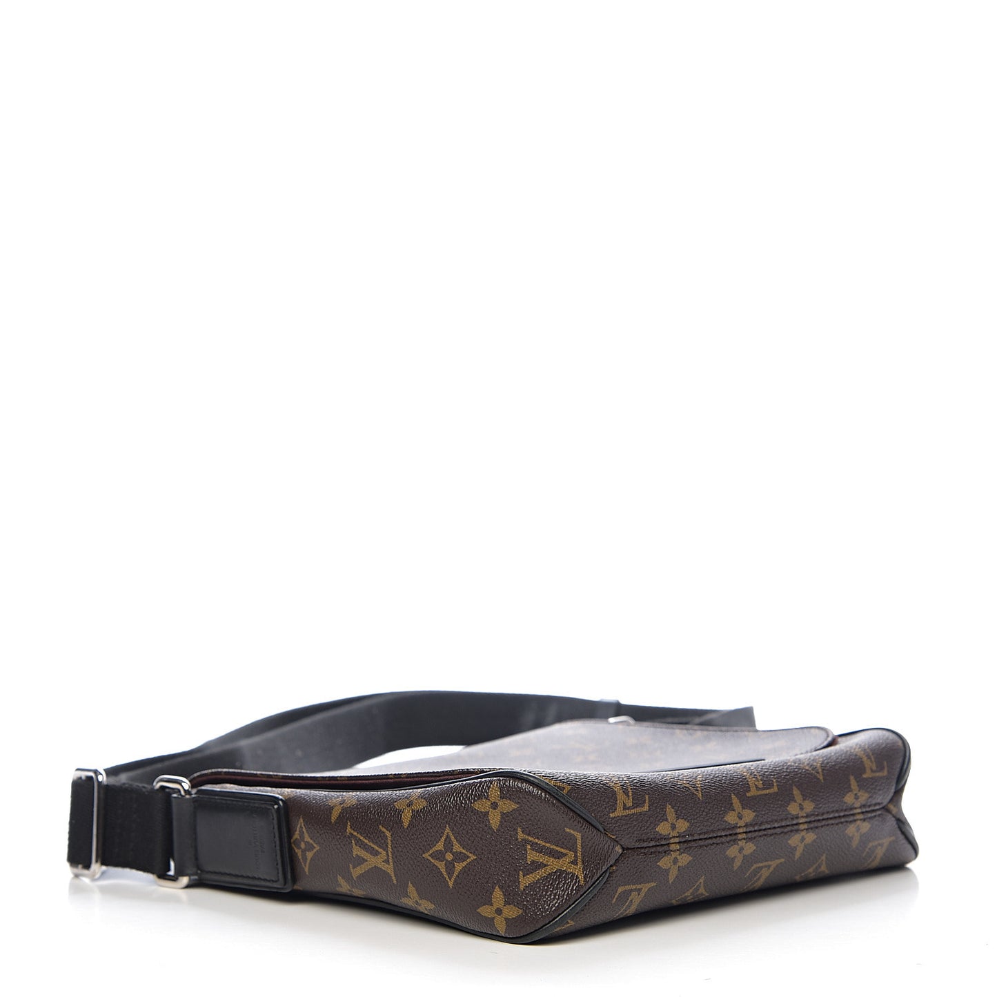 Monogram Macassar District PM