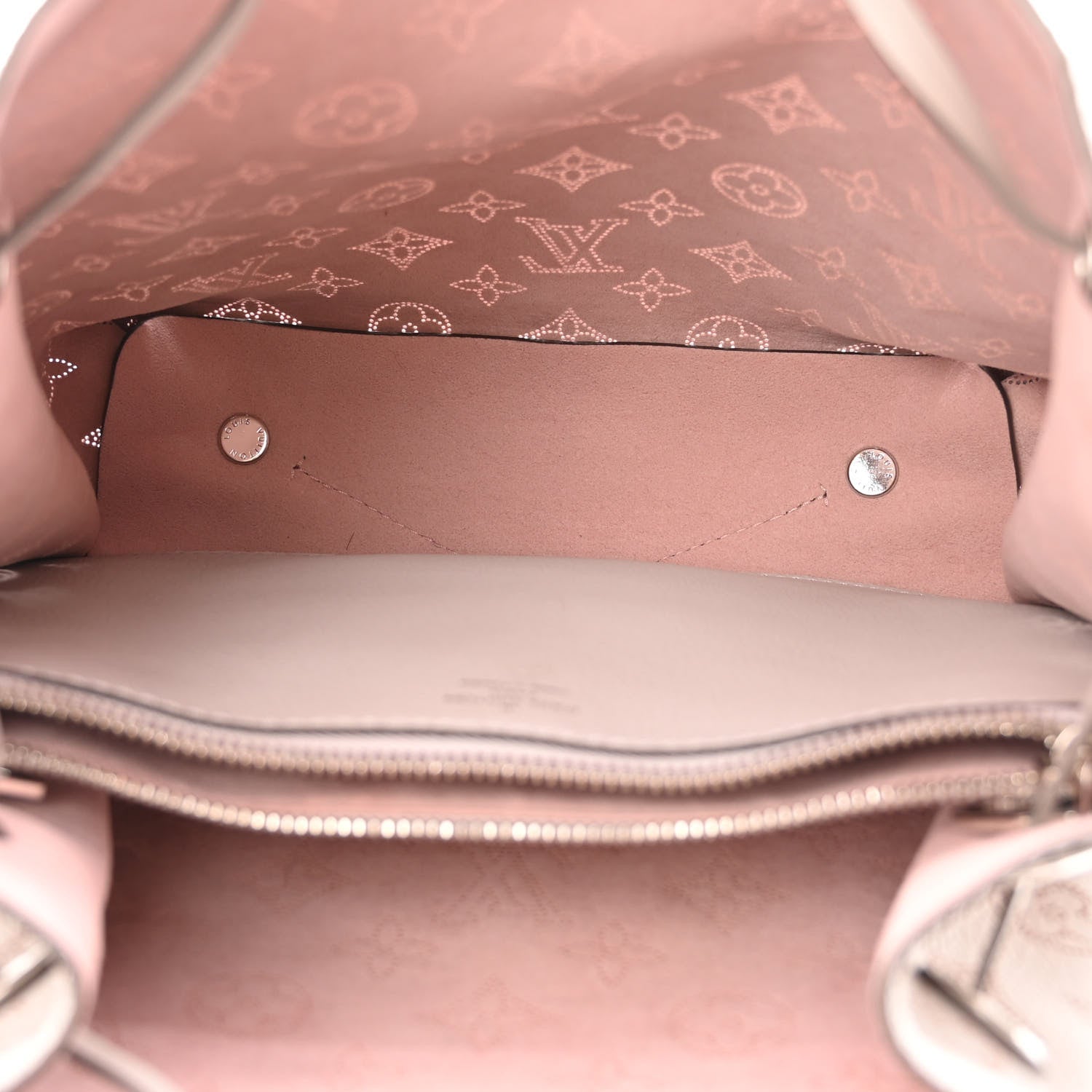 Louis Vuitton Mahina Muria Brume 5 of 9