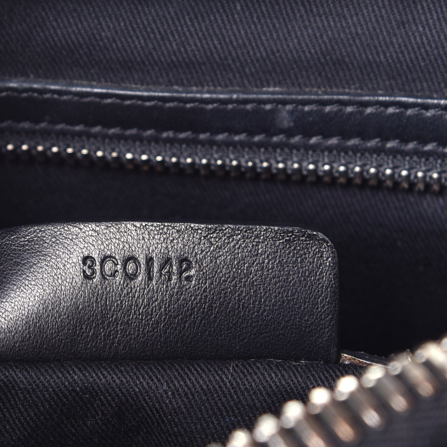 Shiny Lord Calfskin Medium Antigona Black
