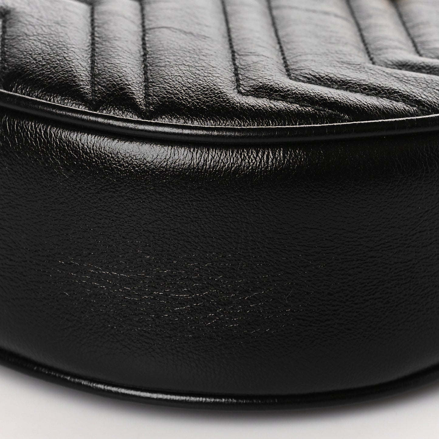 Azalea Calfskin Matelasse Heart Mini GG Marmont Round Shoulder Bag Black