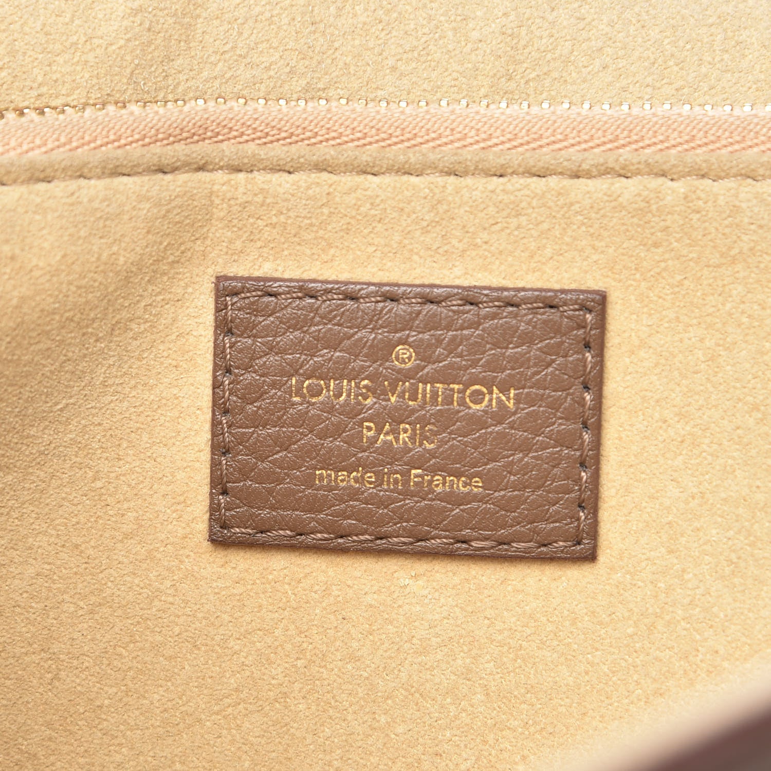 Louis Vuitton Taurillon Volta Kaki 7 of 13