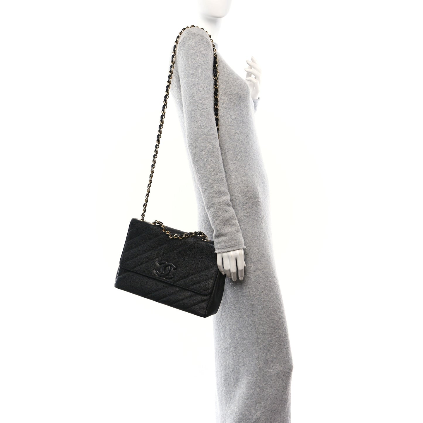 Caviar Diagonal Quilted Jumbo Single Flap Black