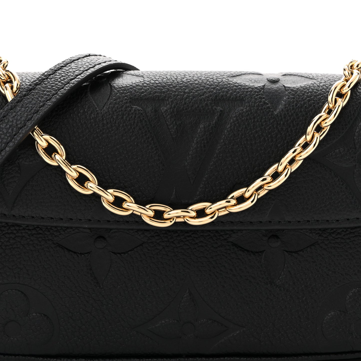 Empreinte Monogram Giant Ivy Wallet On Chain Black