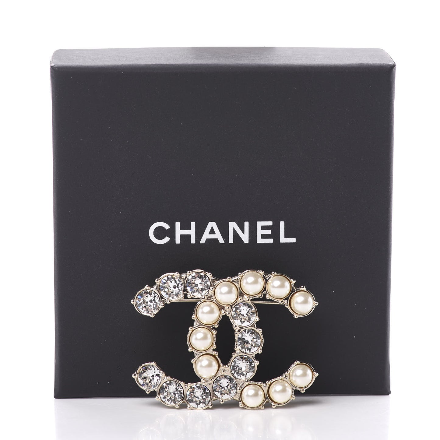 Crystal Pearl CC Dazzling Domino Brooch Gold