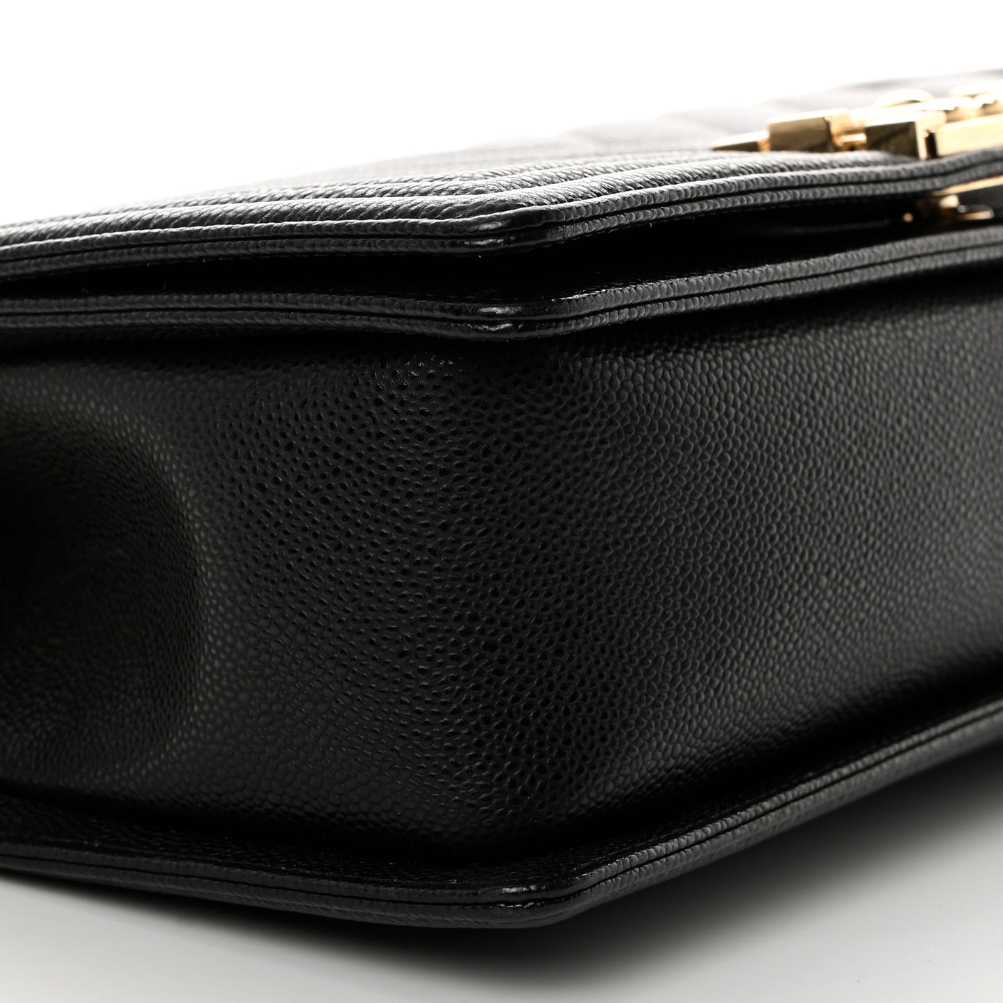 Caviar Chevron Quilted Medium Boy Flap Black