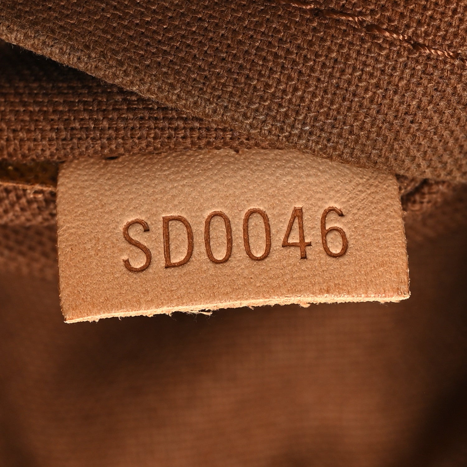 Louis Vuitton Monogram Tulum GM 7 of 13