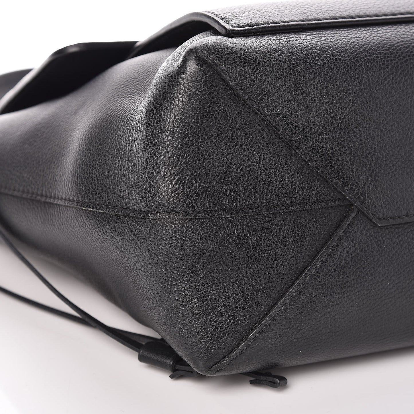 Calfskin Lockme PM Black