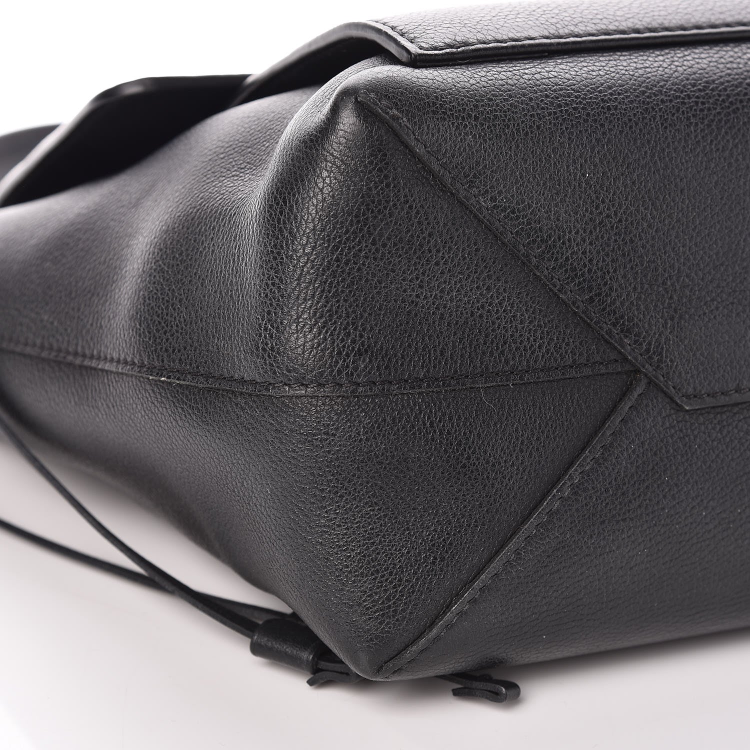 Louis Vuitton Calfskin Lockme PM Black 16 of 20