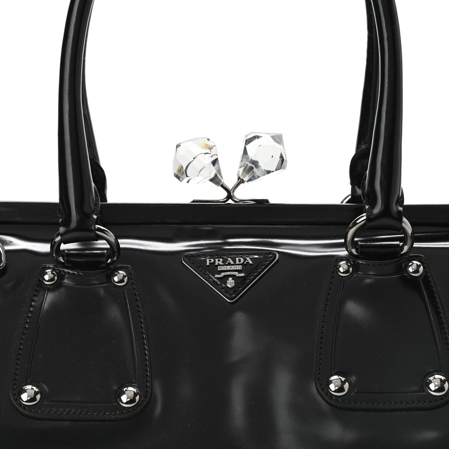 Vernice Kisslock Satchel Black