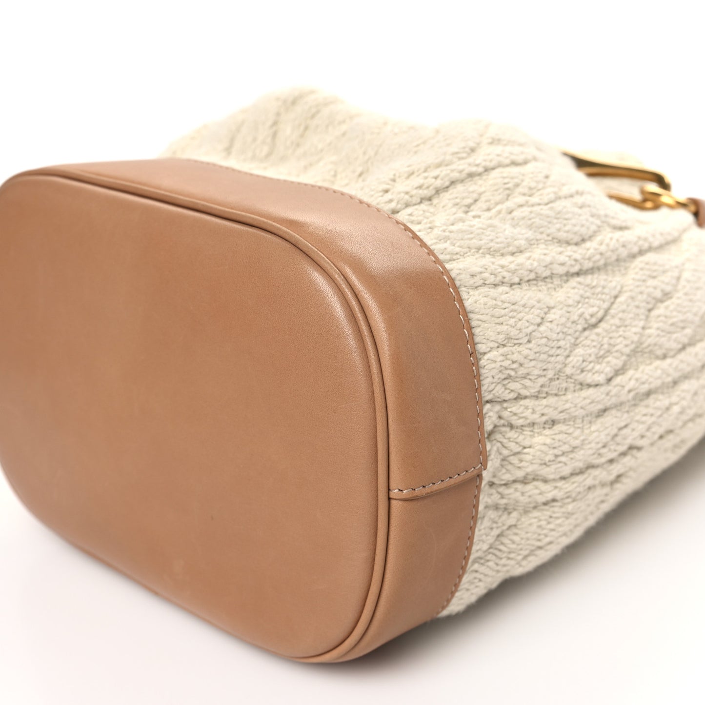 Calfskin Tessuto Treccia Knit Le Maillon Bucket Bag Soy Milk