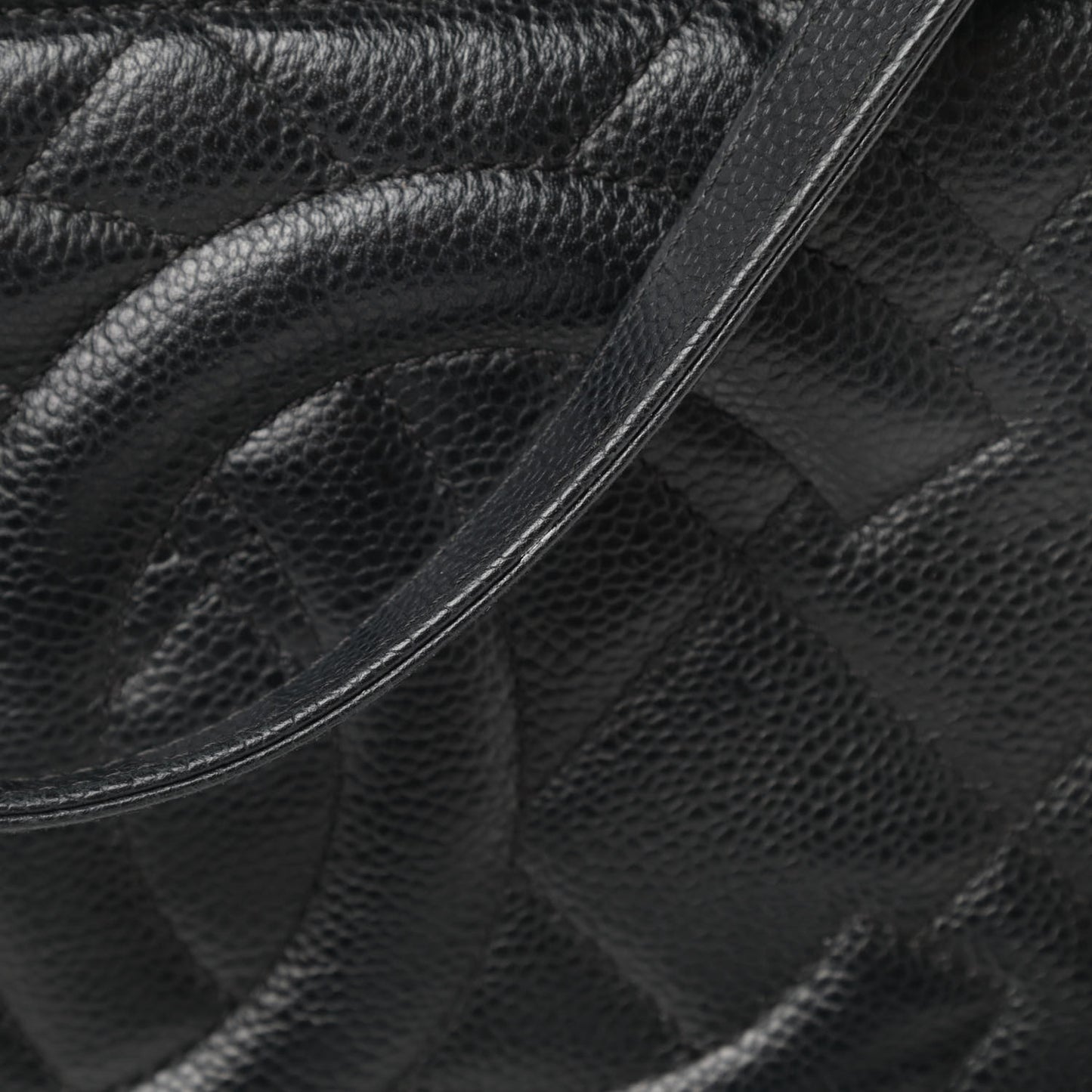 Caviar Quilted Timeless CC Soft Tote Black
