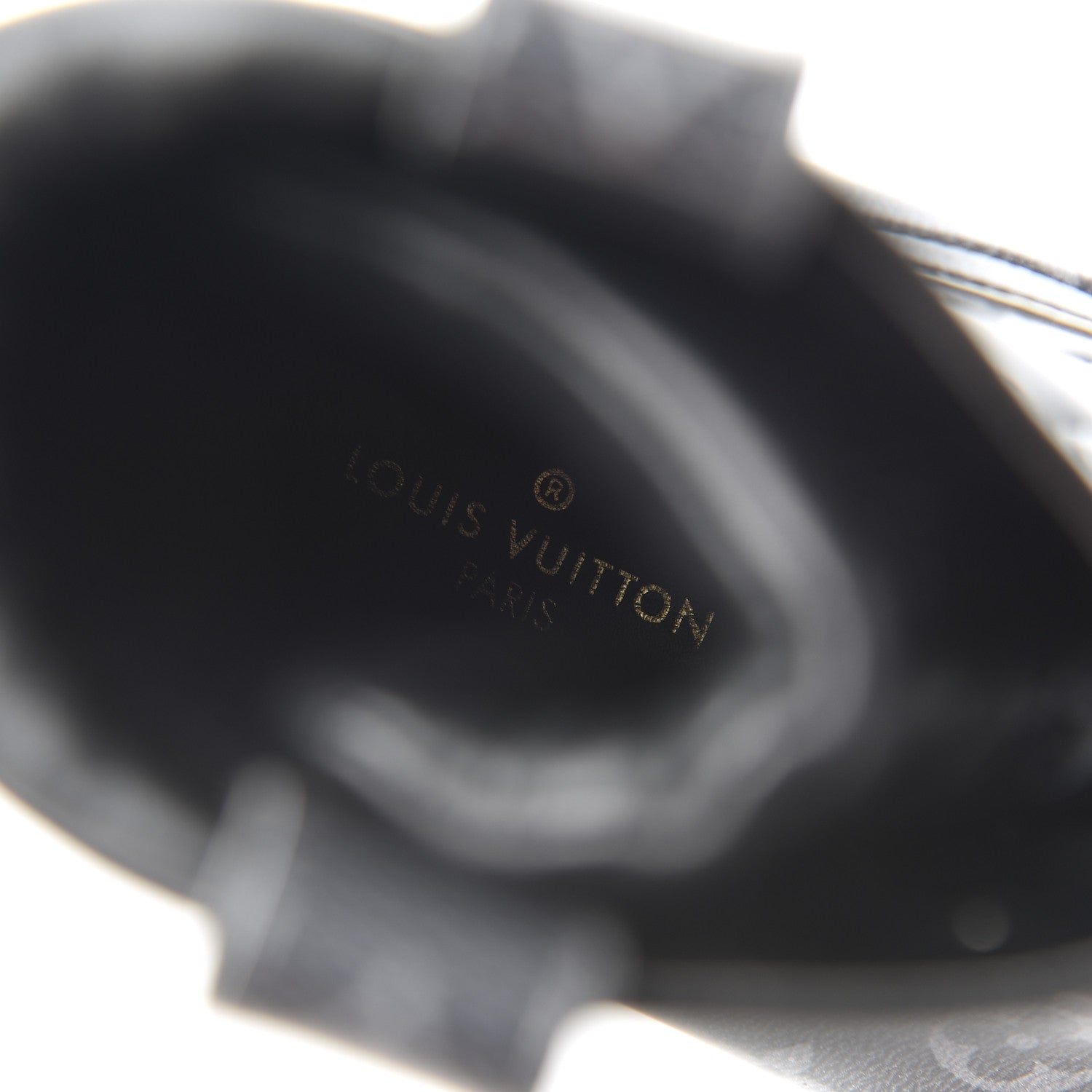 Louis Vuitton Monogram Eclipse Glaze Mens Outland Ankle Boots 9.5 6 of 17