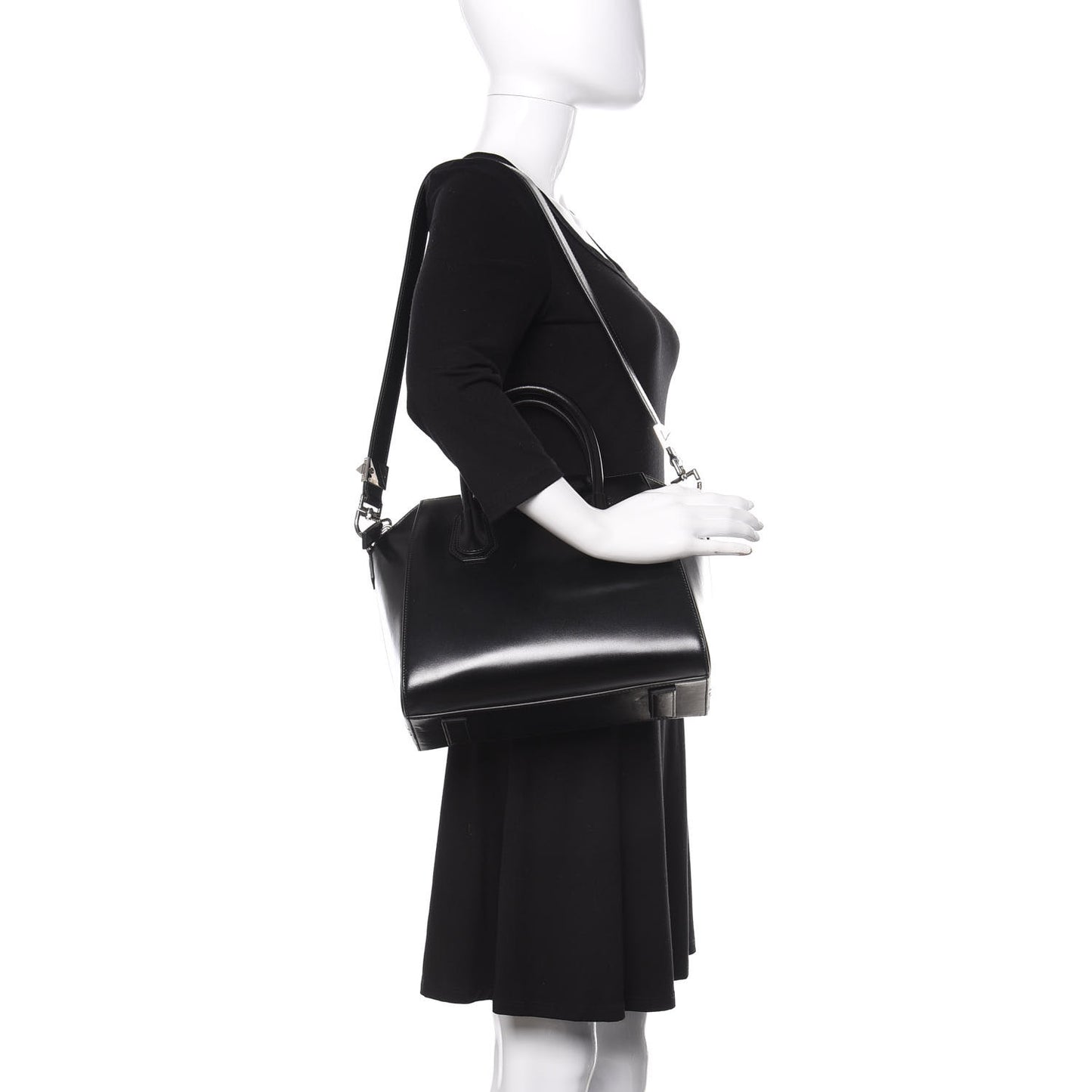 Shiny Lord Calfskin Small Antigona Black
