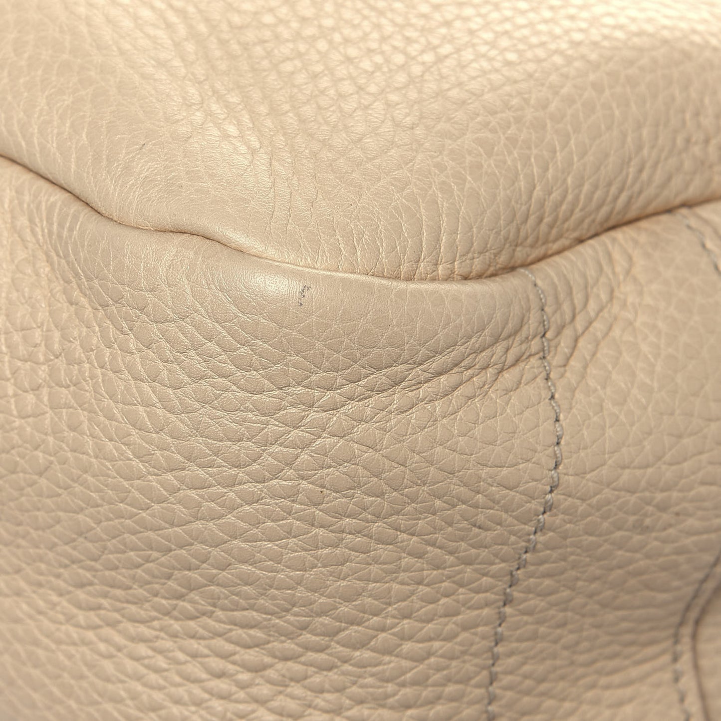 Vitello Daino Hobo Sabbia