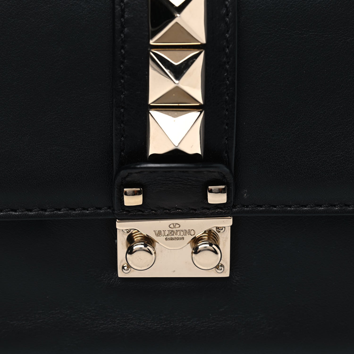 Valentino Garavani Vitello Medium Glam Lock Rockstud Flap Black 11 of 11