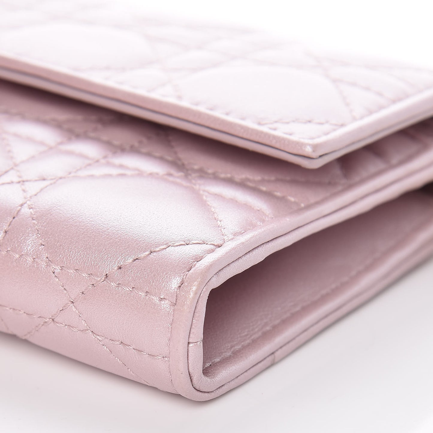 Metallic Lambskin Cannage Rendezvous Chain Wallet Lotus