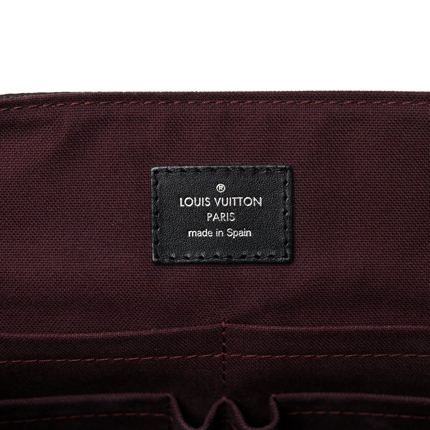 Monogram Macassar District MM