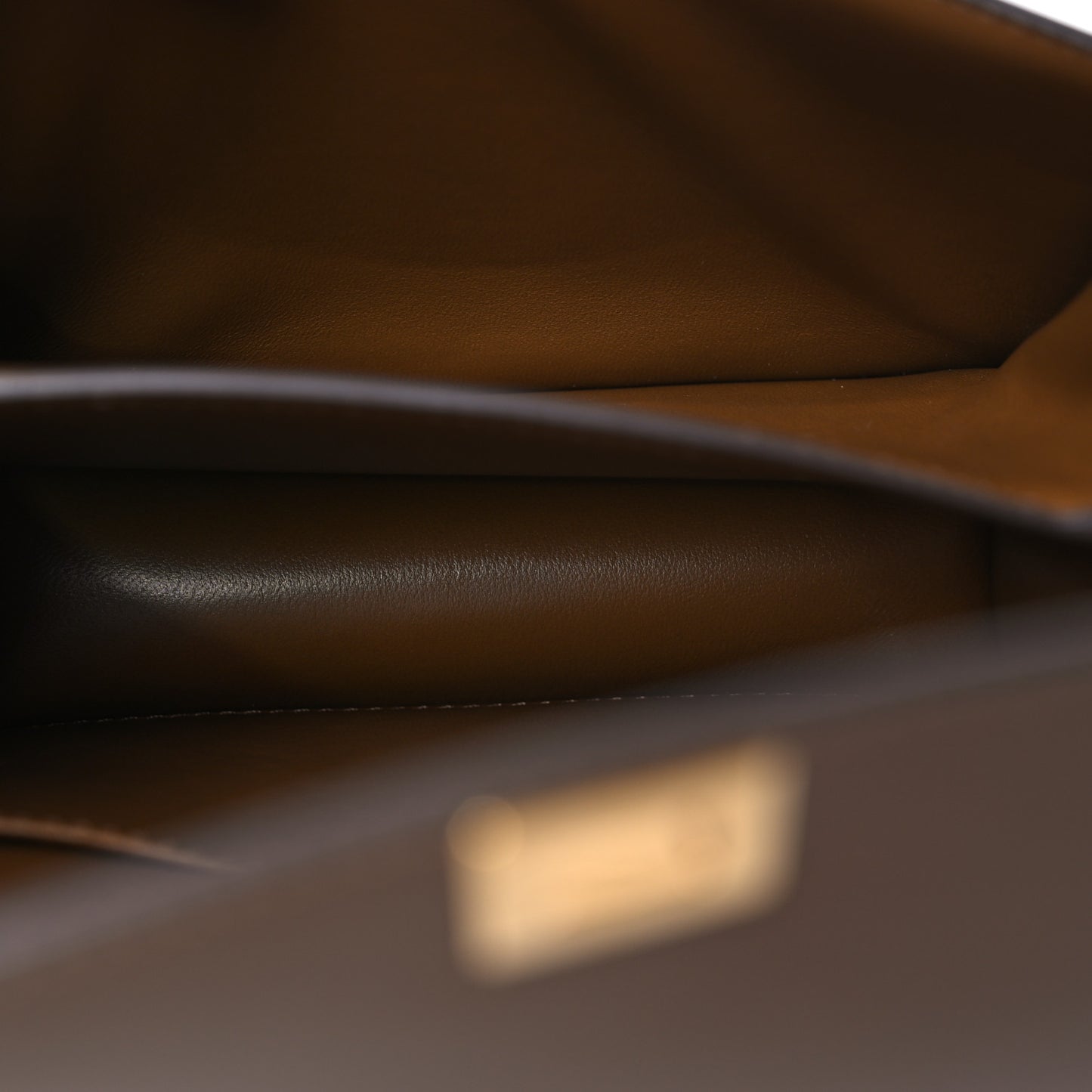 Box Calfskin Teen Classic Box Flap Bag Camel