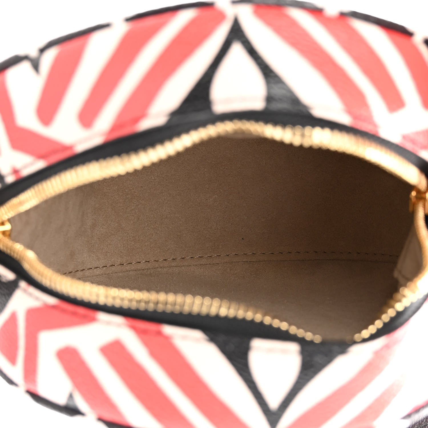 Louis Vuitton Monogram Giant Crafty Boite Chapeau Souple PM Creme Rouge Black 5 of 9