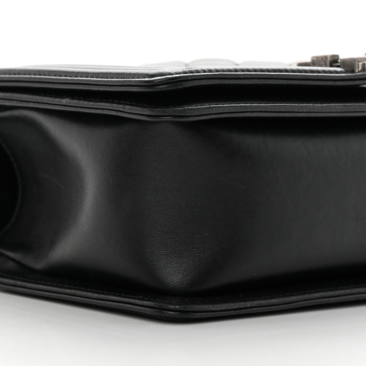 Lambskin Quilted Medium Boy Flap Black