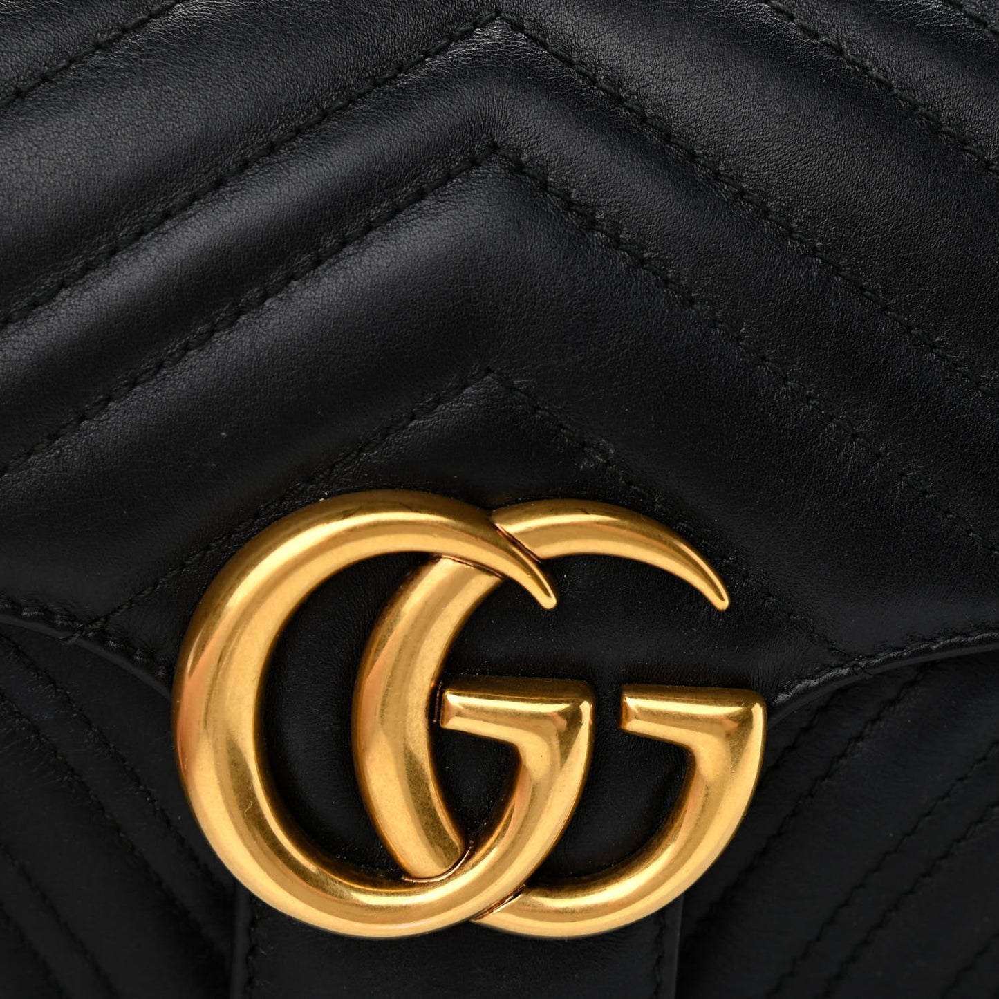 Calfskin Matelasse Small GG Marmont Shoulder Bag Black