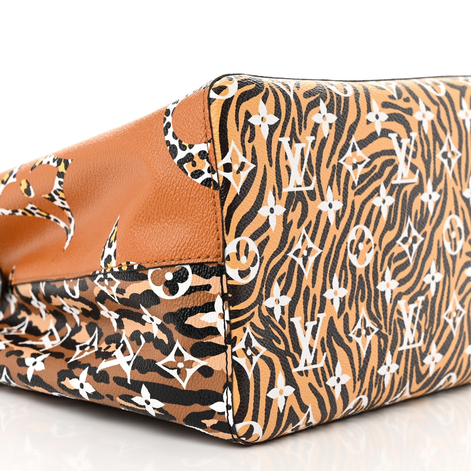 Louis Vuitton Monogram Giant Jungle NéoNoé Caramel 8 of 10