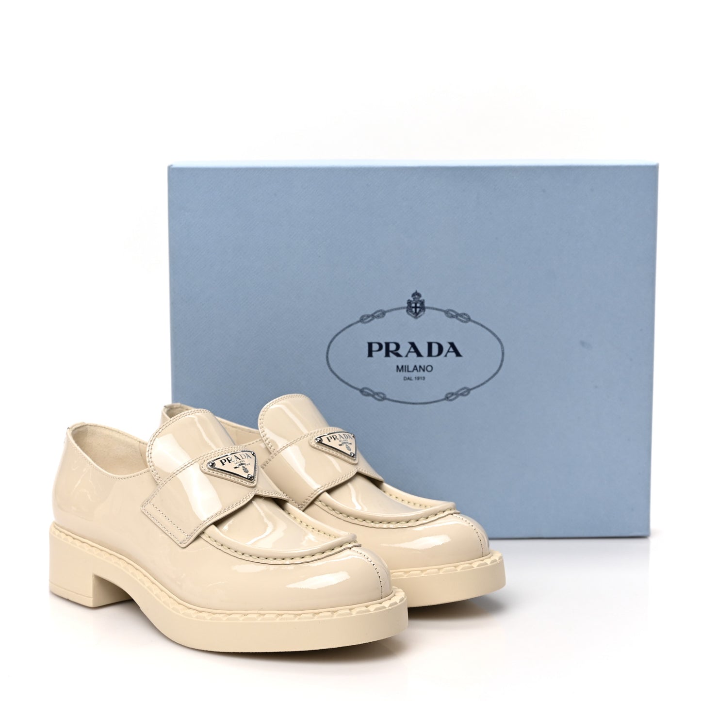 Vernice Metal Triangle Logo 50mm Loafers 37 Avorio