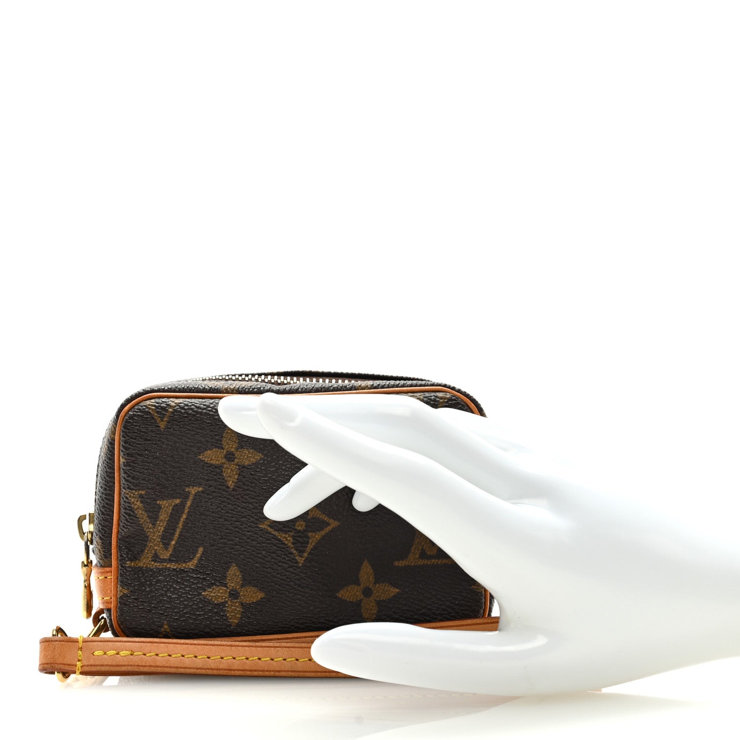 Louis Vuitton Monogram Wapity 2 of 6