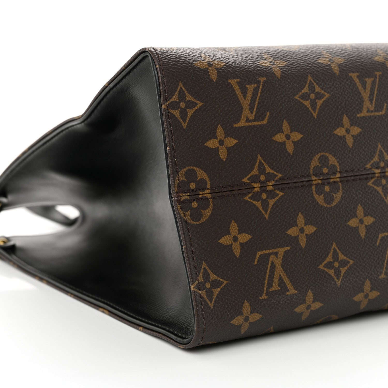 Louis Vuitton Monogram Fall In Love Onthego MM 8 of 10