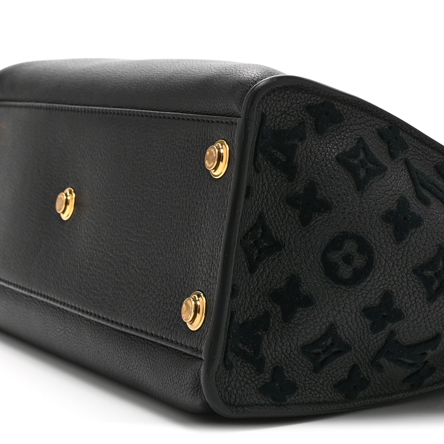 Calfskin Monogram Tufting On My Side Black